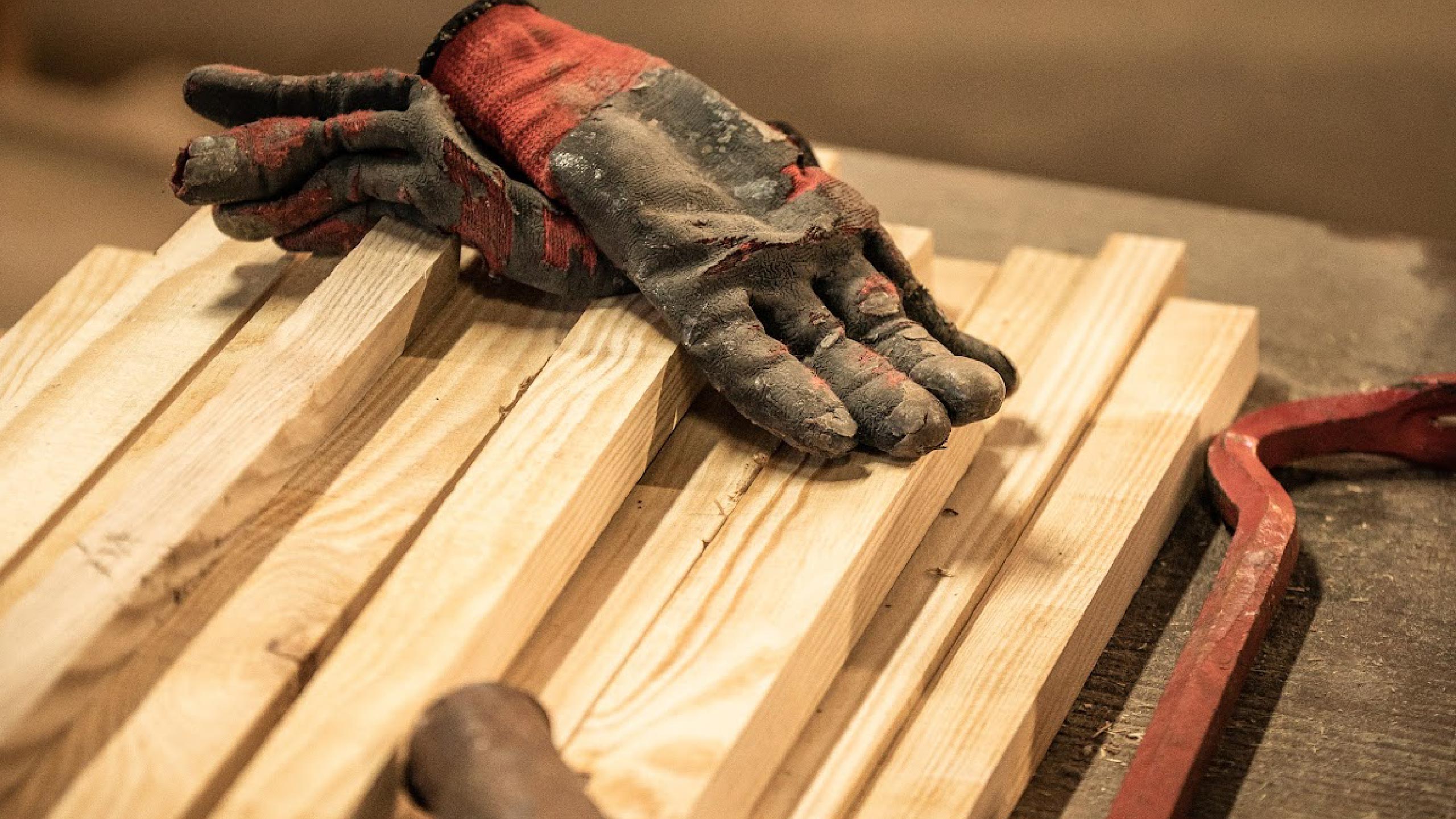 Atelier Lit à Tiroirs - bois et materiel de fabrication